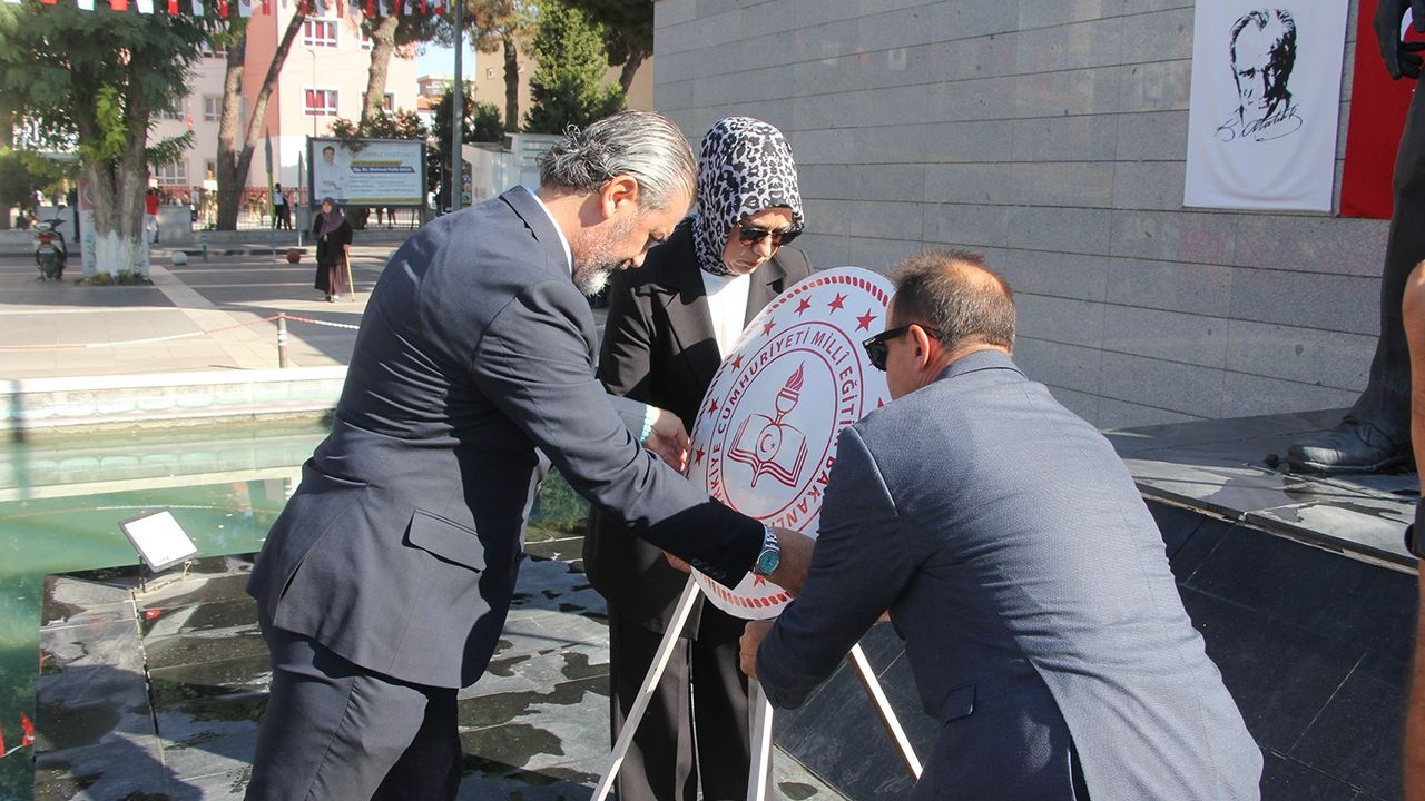 Kula'da İlköğretim Haftası kutlandı