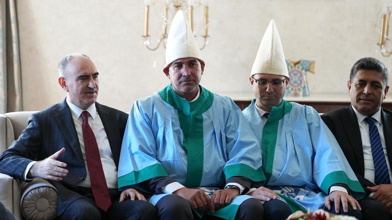 Vali Özkan esnafları ağırladı