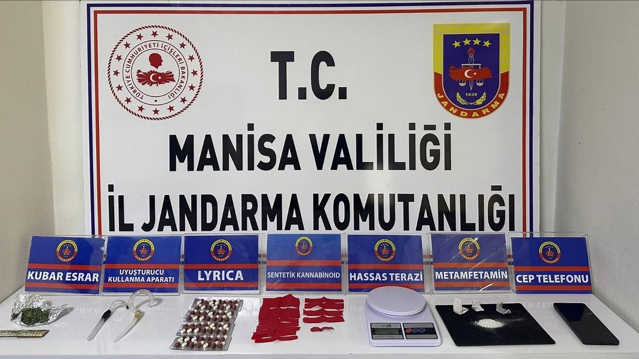 Salihli'de jandarma uyuşturucu tacirini suçüstü yakaladı