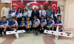 Alaşehir Anadolu İmam Hatip Lisesi'nden hava sporlarında büyük başarı