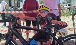 Akhisarlı pedallar Türkiye Şampiyonası’nda madalyaları kaptı