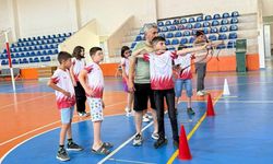 Sarıgöl'de ilk kez okçuluk kursu açıldı