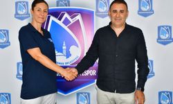Yunusemre Belediyespor Voleybol Kadın Takımının başına Seda Çarıkçı getirildi