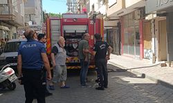 Turgutlu'da çıkan yangında 2 muhabbet kuşu telef oldu
