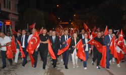Demirci'de 30 Ağustos ve Kurtuluş Günü fener alayıyla kutlandı