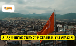 Alaşehir'de 7'den 70'e cumhuriyet sevgisi