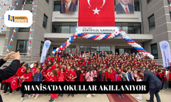 Sarıgöl Dört Eylül İlkokuluna 26 akıllı tahta teslim edildi