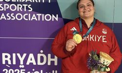 Rektör Kibar'dan judonun altın kızı Hilal Öztürk’e tebrik