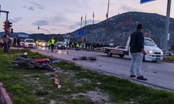 Kırkağaç'ta otomobille çarpışan motosikletli ağır yaralandı