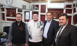 AK Parti'li başkanlardan Kula'da esnaf ve ev ziyaretleri