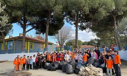 Çavuşlar’da öğrencilerden örnek çevre temizliği etkinliği