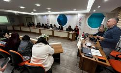 Salihli'de üniversite öğrencilerine mobil fotoğraf eğitimi