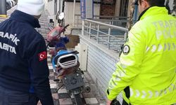 Manisa’da kaldırımı işgal eden motosikletlilere ceza yağdı