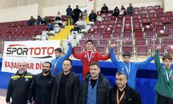 Kendinden iki yaş büyüklerle mücadele edip zirveye çıktı