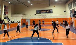 Selendi’de 8 Mart Dünya Kadınlar Günü’ne özel voleybol turnuvası