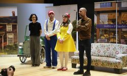 Turgut ve Lulu ilk kez sahne aldı