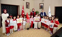 MCBÜ Rektörlüğünde 23 Nisan coşkusu