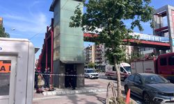Asansör boşluğunda sıkışan genç hayatını kaybetti