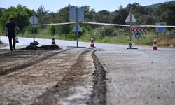 Büyüksümbüller-Ortaköy yolunda sıcak asfalt mesaisi