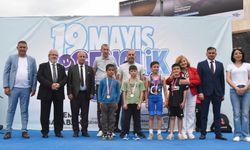 Minik pehlivanlar 19 Mayıs için er meydanına çıktı