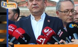Özgür Özel bayram namazını memleketi Manisa'da kıldı