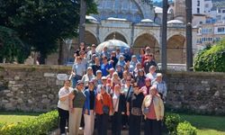 Sarıgöllü kadınlar Manisa'da tarih ve kültür yolculuğuna çıktı