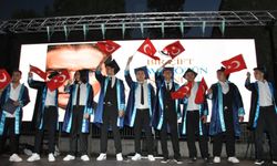 Salihli Anadolu Lisesi'nde mezuniyet coşkusu