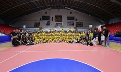 Manisa basketbolunda tarih yazdılar! Lider Spor Kulübü 9 kupayla zirvede!