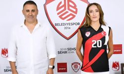 Yunusemre Belediyespor’a milli smaçör takviyesi