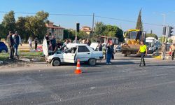 Manisa’da otomobil ile motosiklet çarpıştı: 4 yaralı