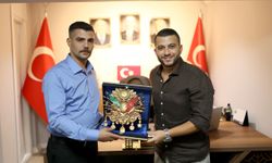 Karadağ MHP Şehzadeler ilçe teşkilatını ziyaret etti