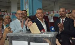 YENİ Parti Yunusemre'de başkanlık yarışı üyelerin oyuna sunuldu