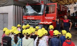 Minikler itfaiyecilik mesleğini yerinde öğrendi