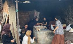 Şentürk Kadınlarla Tandır Ekmeği pişirdi