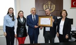 MANİSA TSO BAŞKANI MEHMET YILMAZ MAZBATASINI ALDI