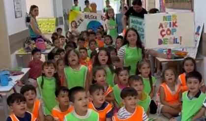 Alaşehir'de minikler çevre için oturdu