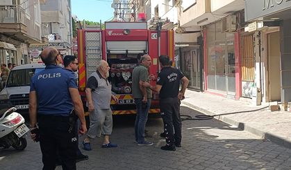 Turgutlu'da çıkan yangında 2 muhabbet kuşu telef oldu