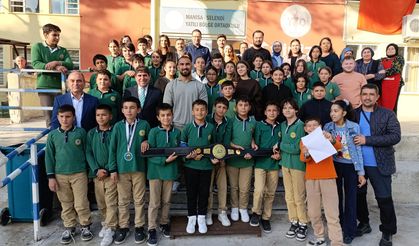 Milli Güreşçi Feyzullah Aktürk, öğrencilerle söyleşide buluştu