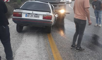 Akhisar’da kamyon ile otomobil kafa kafaya çarpıştı: 1 ölü, 1 yaralı