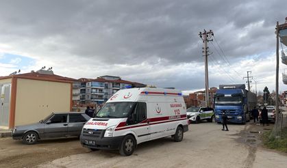 Üç tekerlekli elektrikli bisiklet devrildi: 1 yaralı