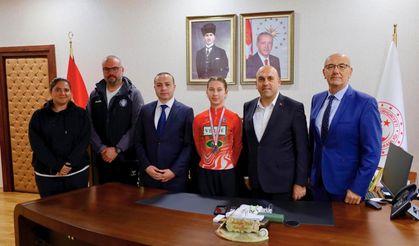 Dünya Şampiyonası yolcusu Tunçel için Akhisar'da ziyaret trafiği