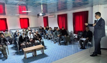 Selendi’de hacı adaylarına eğitim semineri