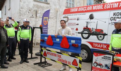 Kula’da çiftçilere trafik güvenliği eğitimi