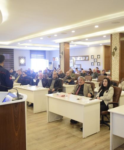 Şehzadeler'de şehit yakınları ve gazilere afet farkındalık eğitimi