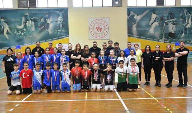 Yunusemreli badmintonculardan muhteşem başarı