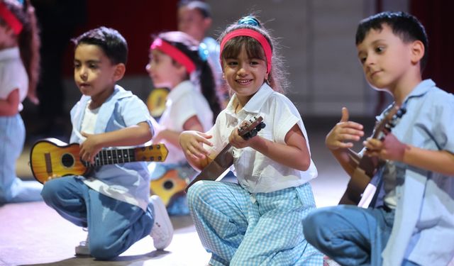 Yunusemreli miniklerden unutulmaz yıl sonu gösterisi
