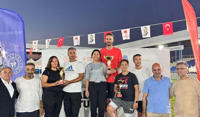 Yunusemre Belediyesi Kulüplerarası Taekwondo Turnuvasında kupa ve madalyalar sahiplerini buldu