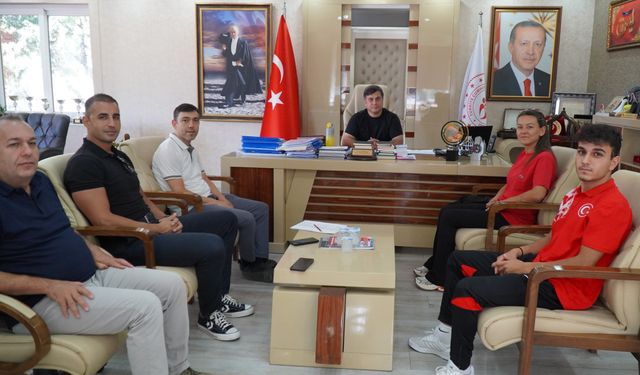 İl Müdürü Öztürk’ten Balkan Üçüncüsü Buğra Güleryüz’e tebrik
