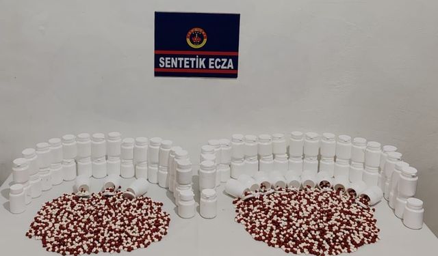 Manisa'da 5 binin üzerinde sentetik ecza hapı ele geçirildi