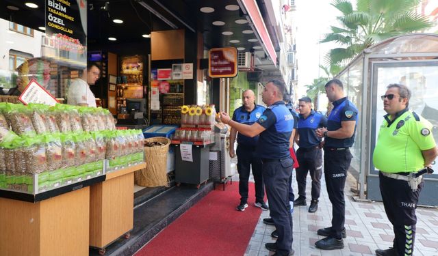 Turgutlu Zabıtasından kaldırım işgali denetimi